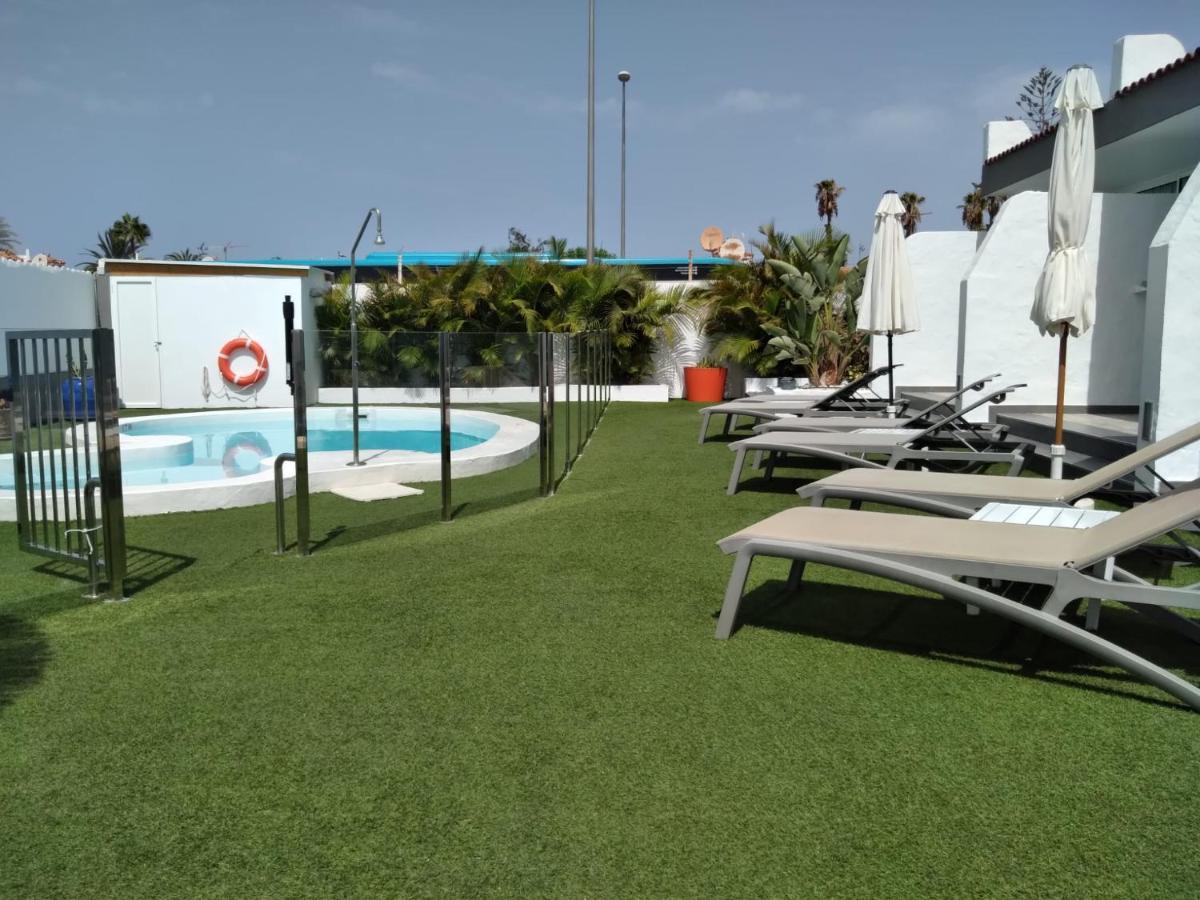 Starboys Gay Resort - Gay Men Only Maspalomas  Eksteriør billede