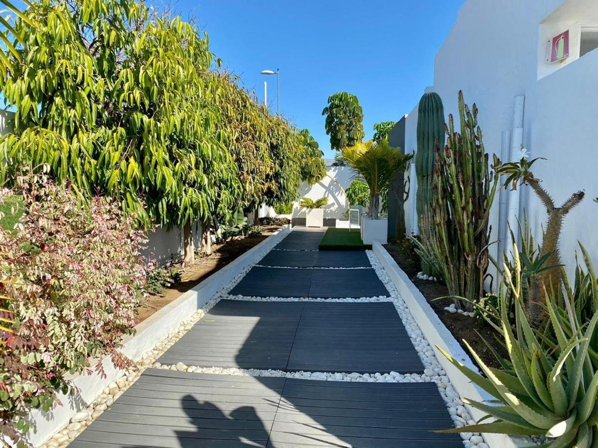 Starboys Gay Resort - Gay Men Only Maspalomas  Eksteriør billede